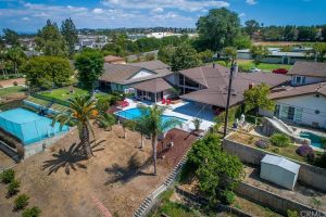 LA MIRADA- WOODDECK AND RETAINING WALL